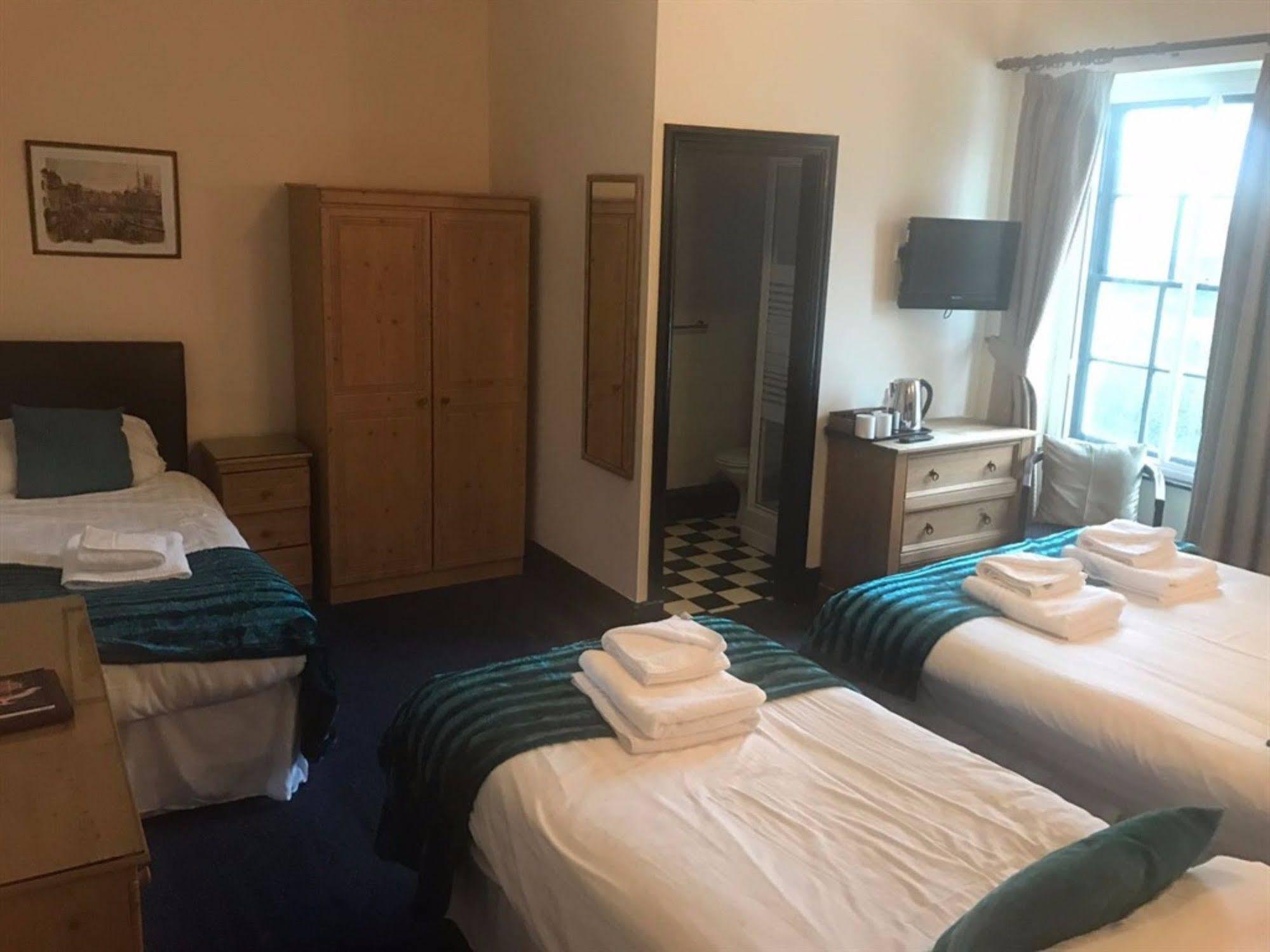 The County Hotel ハバーフォードウェスト エクステリア 写真