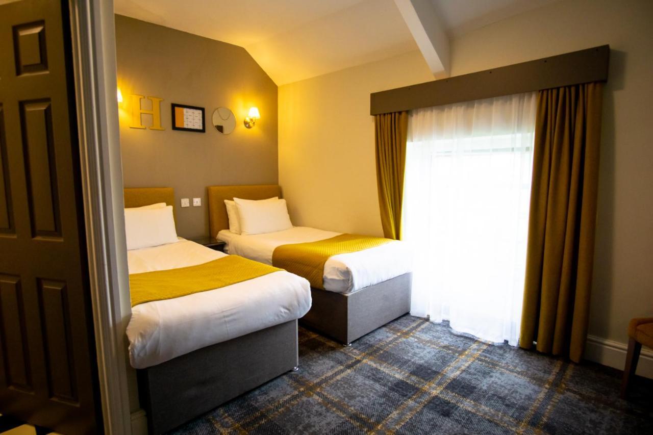 The County Hotel ハバーフォードウェスト エクステリア 写真